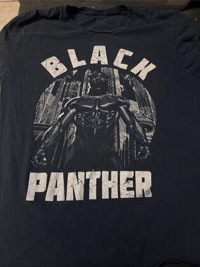 Avenger Black Panther Graphic Tee - Black & White Print